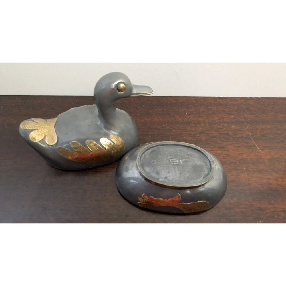 Vintage Trinket Box Lot of‎ 4 Brass Pewter Duck Shell Apple Vanity Decor